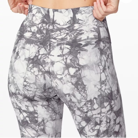 LULULEMON Shibori Print Wunder Under Leggings - Picture 6 of 12